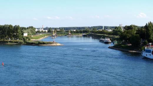 Liegeplätze in Speyer sollen Flusskreuzfahrt-Anleger weichen