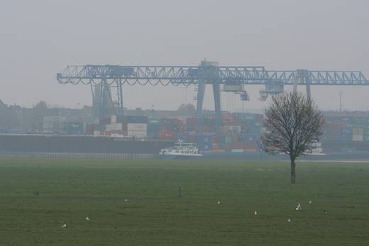 Terminals in Emmerich und Neuss bei InlandLInks