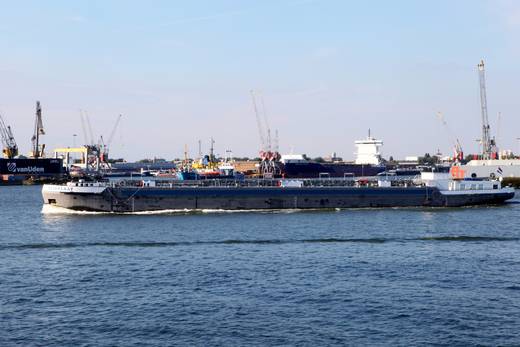 Hafen Rotterdam will Entgasen von Tankern verbieten