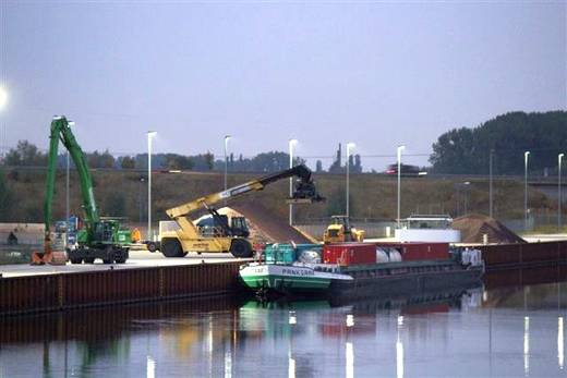 Neue Containerlinie verbindet Wustermark und Hamburg