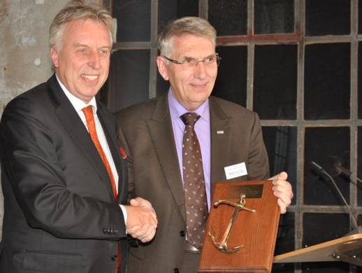 Staake erhält Auszeichnung „Anker 2012“