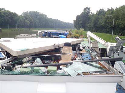 Steuerhaus auf dem Dortmund-Ems-Kanal abgefahren