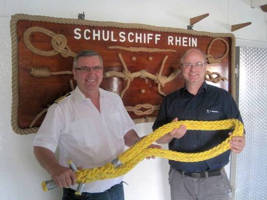 Schulschiff „Rhein“ erhält Tauwerkspende