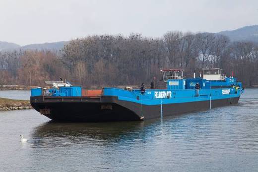 Felbermayr nimmt neues Schwerlastschiff in Betrieb