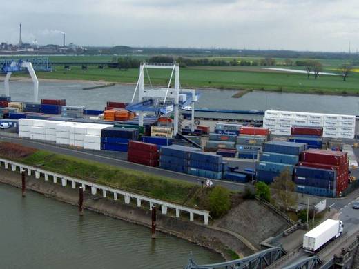 Umschlagwachstum trägt Hafen Krefeld über die Gewinnschwelle